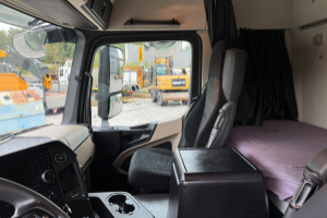 lastwagen_-_actros_2543_6x2_-_mercedes_242846.jpg