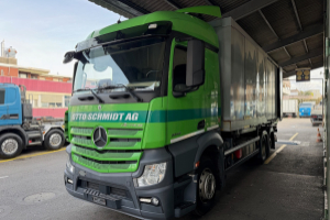 lastwagen_-_actros_2543_6x2_-_mercedes_276279.jpg