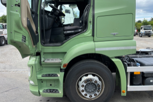 lastwagen_-_actros_2543_6x2__-_mercedes_185987.jpg