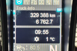 lastwagen_-_actros_2543_6x2__-_mercedes_216874.jpg