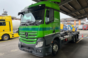 lastwagen_-_actros_2543_6x2__-_mercedes_216885.jpg