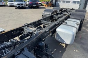 lastwagen_-_actros_2548_6x2__-_mercedes_306915.jpg
