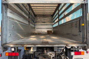 lastwagen_-_actros_2548_6x2_hiab_244-5__-_mercedes_257959.jpg