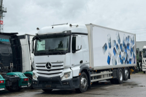 lastwagen_-_actros_25_42_6x2__-_mercedes_291490.jpg