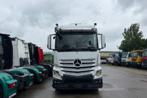 lastwagen_-_actros_25_42_6x2__-_mercedes_291491.jpg
