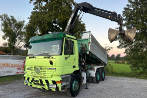 lastwagen_-_actros_2640_6x4_hiab_144_kipper__-_mercedes_255176.jpg