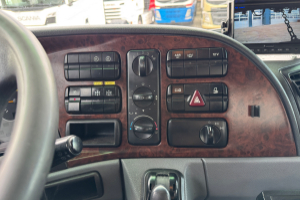 lastwagen_-_actros_2641_6x4_moser_3s_winterdienst_-_mercedes_250164.jpg