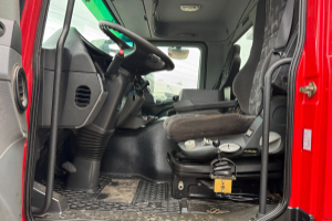 lastwagen_-_actros_2644_6x4_3s_kipper_-_mercedes_308500.jpg
