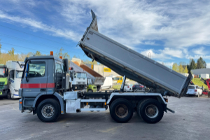lastwagen_-_actros_2648_6x4_3s_kipper_-_mercedes_283546.jpg