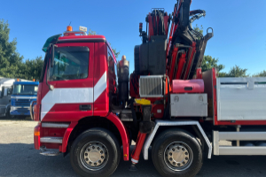 lastwagen_-_actros_3243_8x4_fassi_f600_jip_seilwinde_-_mercedes_248473.jpg