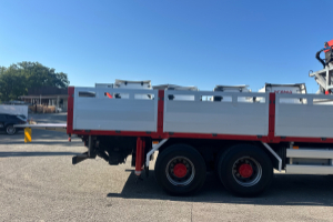 lastwagen_-_actros_3243_8x4_fassi_f600_jip_seilwinde_-_mercedes_248474.jpg
