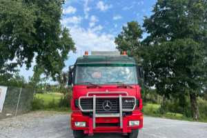 lastwagen_-_actros_3243_8x4_fassi_f600_jip_seilwinde_-_mercedes_248478.jpg