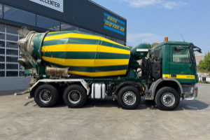 lastwagen_-_actros_3244_8x4_liebherr_9m3_-_mercedes_247281.jpg