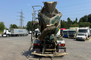 lastwagen_-_actros_3244_8x4_liebherr_9m3_-_mercedes_247283.jpg