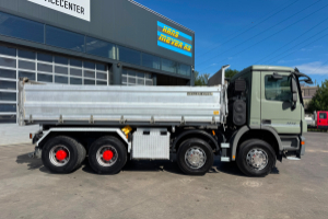 lastwagen_-_actros_3244_8x4_meiller_bordmatik_-_mercedes_296213.jpg
