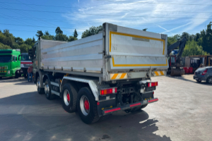 lastwagen_-_actros_3244_8x4_meiller_bordmatik_-_mercedes_296216.jpg