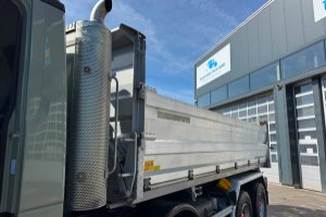 lastwagen_-_actros_3244_8x4_meiller_bordmatik_-_mercedes_296220.jpg