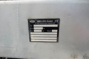 lastwagen_-_actros_3244_8x4_meiller_bordmatik_-_mercedes_296222.jpg