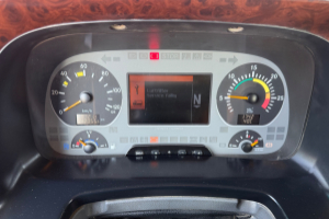 lastwagen_-_actros_3244_8x4_rueckwaertskipper_-_mercedes_295256.jpg