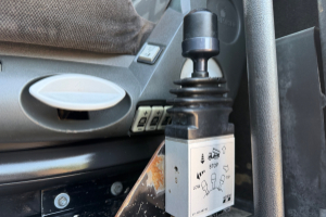 lastwagen_-_actros_3244_8x4_rueckwaertskipper_-_mercedes_295260.jpg