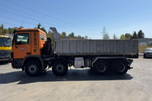 lastwagen_-_actros_3246_8x4_sws_kipper_mischer_9m3_-_mercedes_306432.jpg