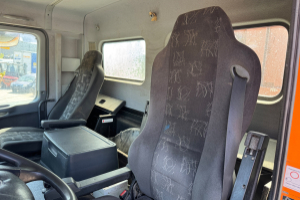 lastwagen_-_actros_3246_8x4_sws_kipper_mischer_9m3_-_mercedes_306439.jpg