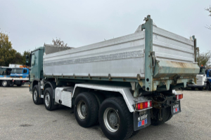 lastwagen_-_actros_3246_8x4_wechselsistem_kipper__-_mercedes_202934.jpg