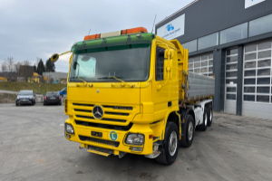 lastwagen_-_actros_3248_8x4_-_mercedes_277884.jpg