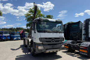 lastwagen_-_actros_3248_8x4_abroller__-_mercedes_293399.jpg