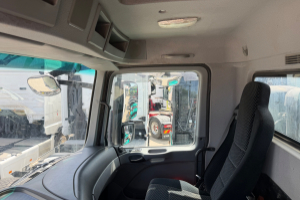 lastwagen_-_actros_3248_8x4_abroller__-_mercedes_293416.jpg