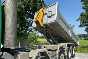 lastwagen_-_actros_4455_10x4_moser__-_mercedes_245878.jpg