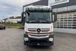 lastwagen_-_antos_1843_4x2_kuehler_-_mercedes_307029.jpg