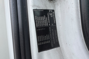 lastwagen_-_antos_1843_4x2_kuehler_-_mercedes_307041.jpg