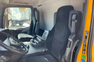 lastwagen_-_antos_18_43_kuehler_thermoking_-_mercedes_247251.jpg