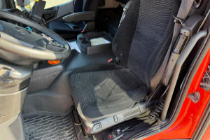 lastwagen_-_antos_2540_6x2__engine_defect__-_mercedes_258066.jpg