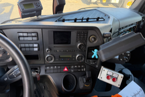 lastwagen_-_antos_2540_6x2__engine_defect__-_mercedes_258069.jpg