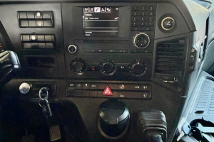 lastwagen_-_arocs_2543_6x2_-_mercedes_291109.jpg