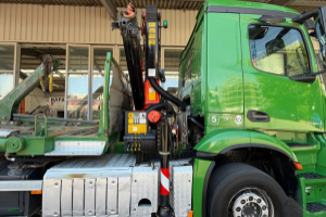 lastwagen_-_arocs_2543_6x2_-_mercedes_291113.jpg