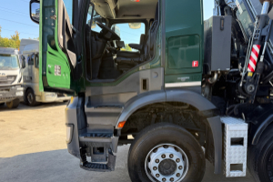 lastwagen_-_arocs_3242_8x4_hiab_166-4_-_mercedes_256887.jpg
