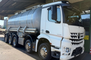 lastwagen_-_arocs_4446_-_mercedes_293307.jpg