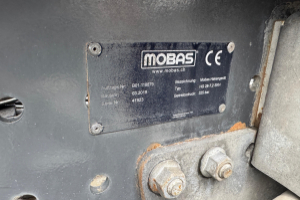 lastwagen_-_arocs_4453_10x4_mobas_-_mercedes_254892.jpg