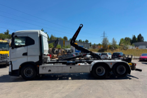 lastwagen_-_as280x48_6x2_hiab_21t_-_iveco_296857.jpg