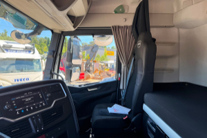 lastwagen_-_as280x48_6x2_hiab_21t_-_iveco_296861.jpg