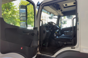 lastwagen_-_atego_1024_-_mercedes_300136.jpg