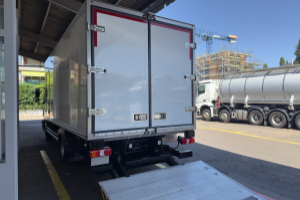 lastwagen_-_atego_1024_-_mercedes_300141.jpg