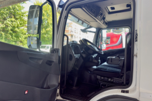 lastwagen_-_atego_1024_-_mercedes_300151.jpg