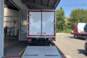 lastwagen_-_atego_1024_-_mercedes_300159.jpg