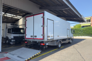 lastwagen_-_atego_1024_-_mercedes_300161.jpg