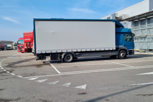 lastwagen_-_atego_1530_-_mercedes_217242.jpg