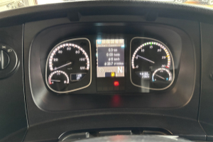 lastwagen_-_atego_1530_-_mercedes_254006.jpg